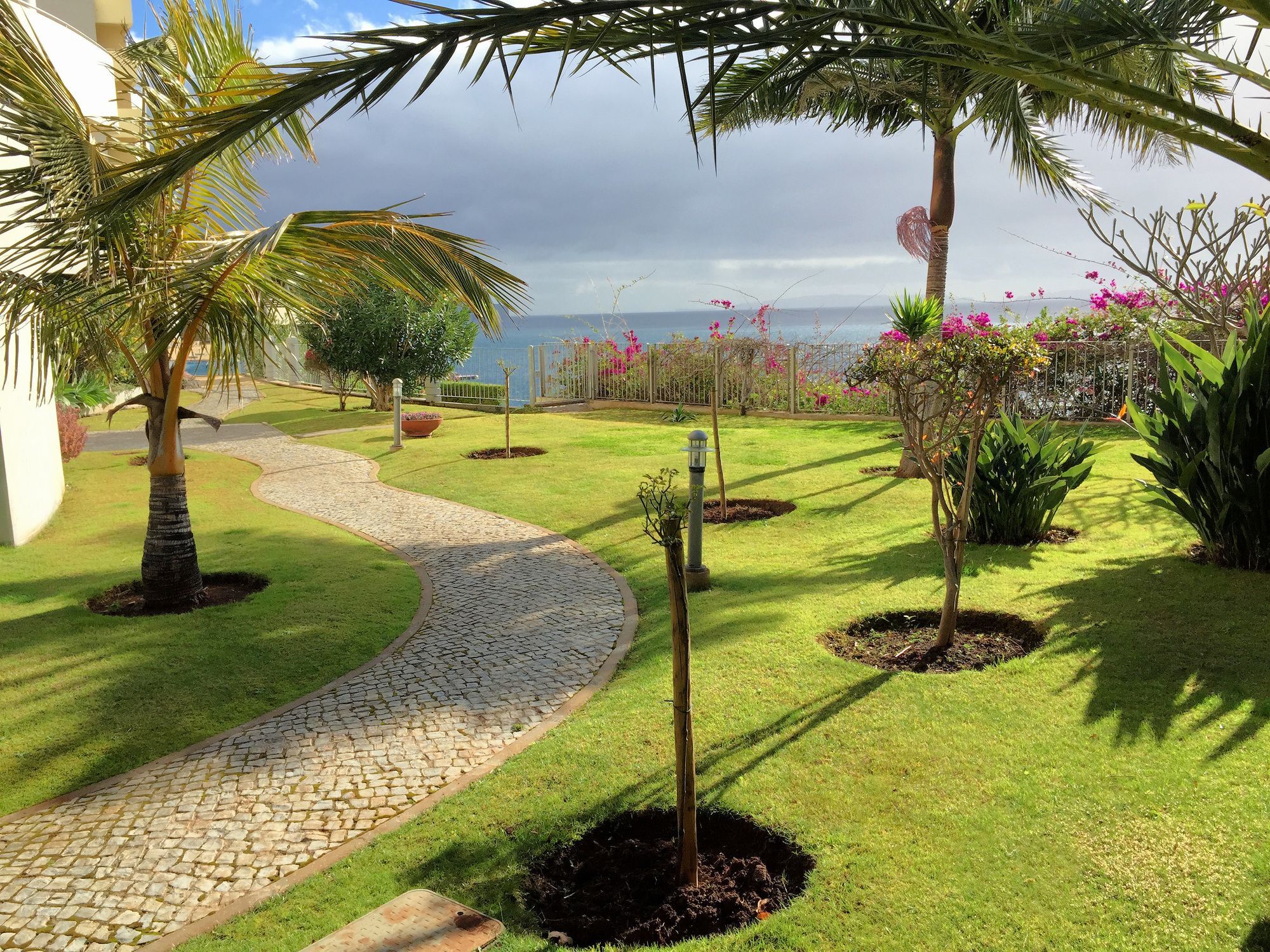 Finest Rentals - Beachfront Penthouse Funchal  Buitenkant foto